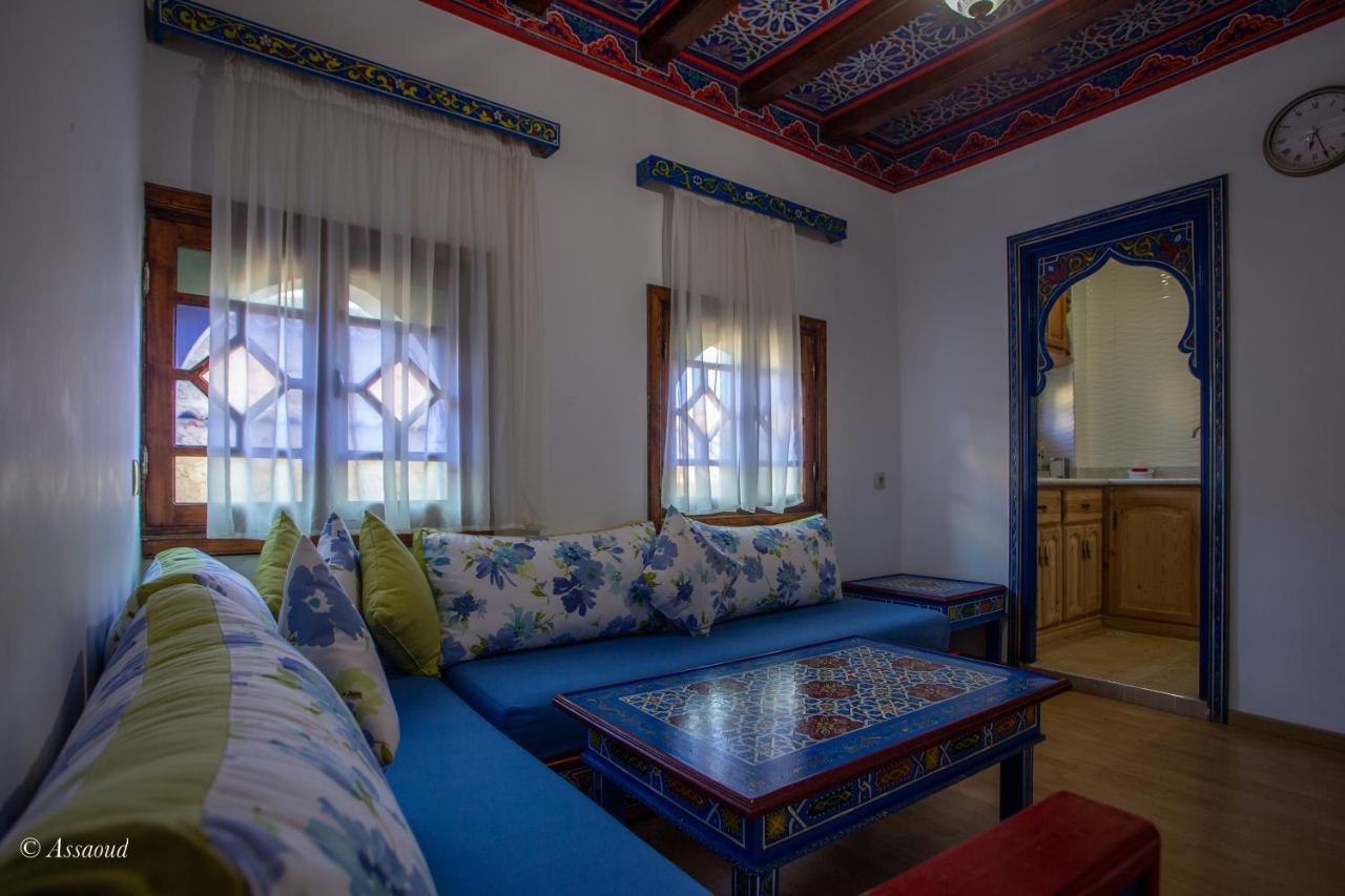 Guest House Yasmina 셰프샤우엔 외부 사진