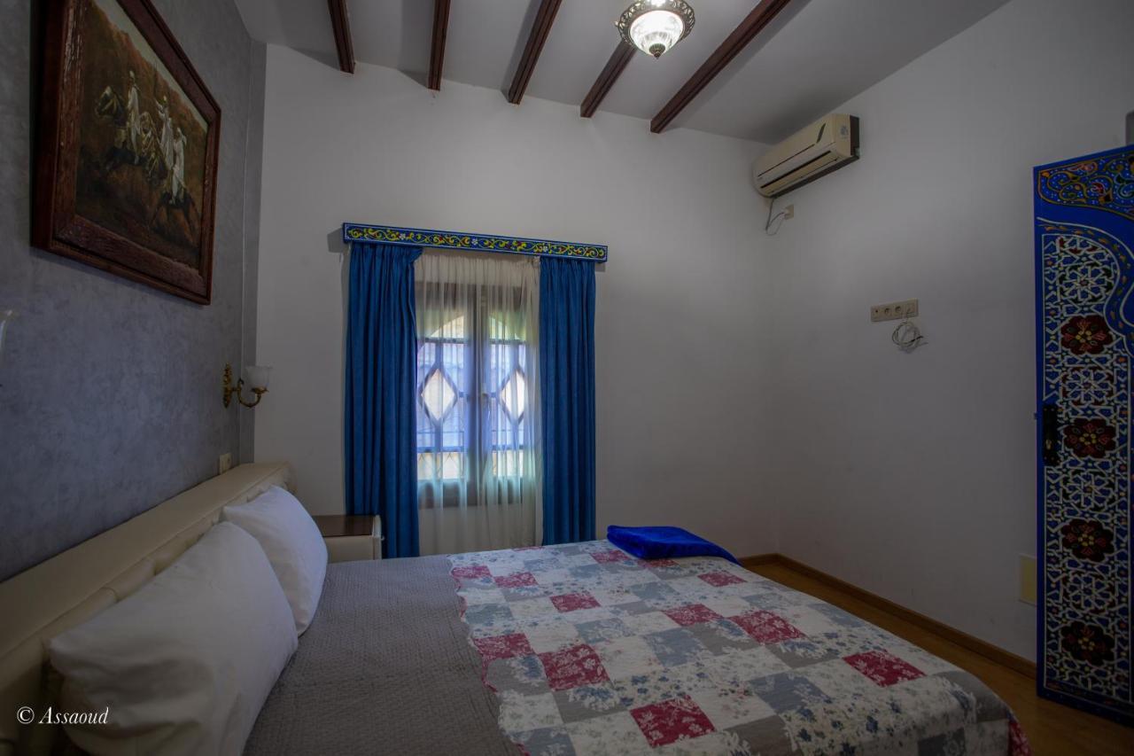 Guest House Yasmina 셰프샤우엔 외부 사진