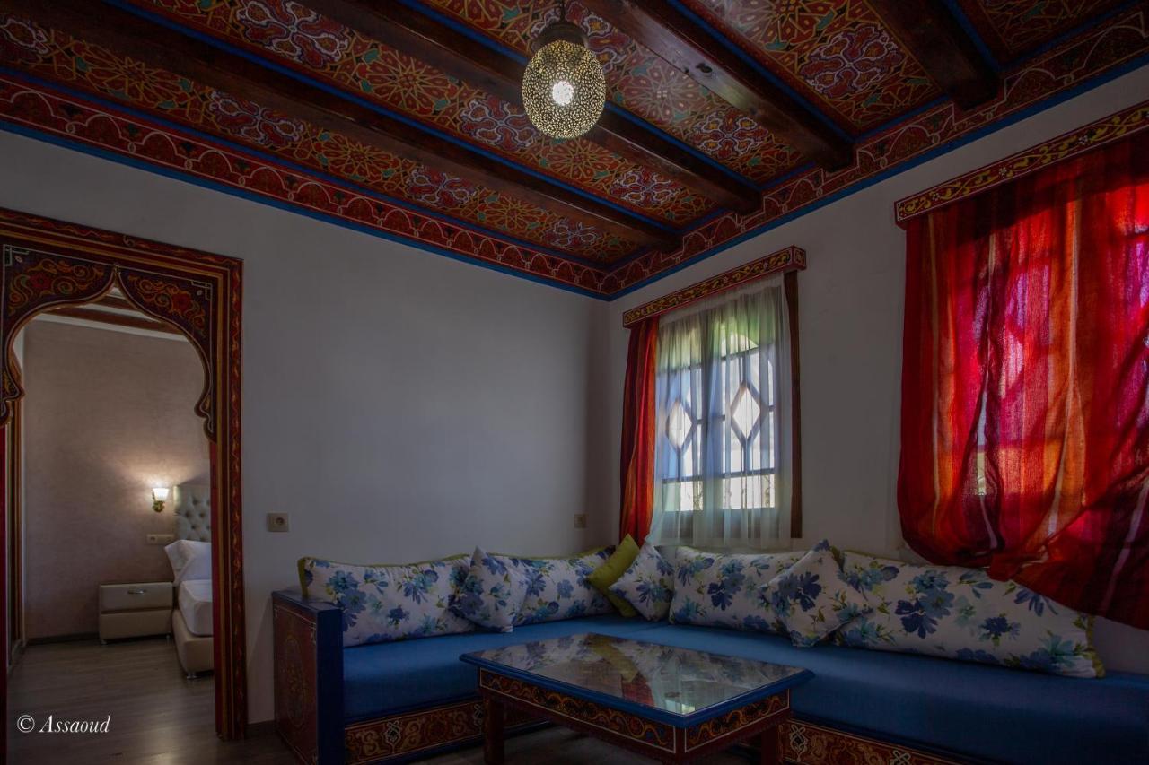 Guest House Yasmina 셰프샤우엔 외부 사진