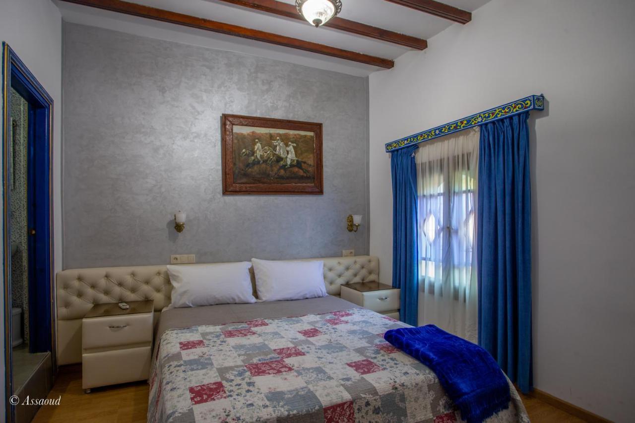 Guest House Yasmina 셰프샤우엔 외부 사진