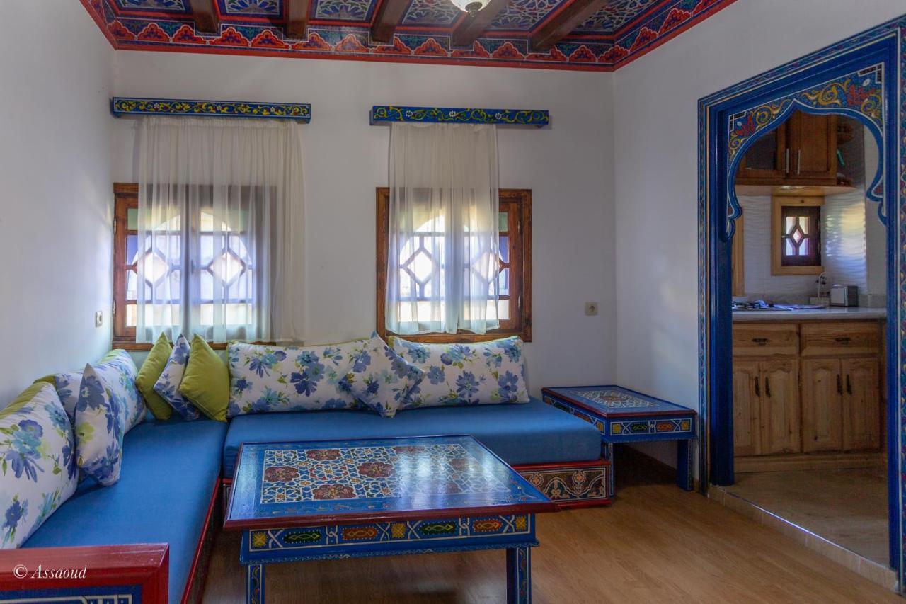 Guest House Yasmina 셰프샤우엔 외부 사진